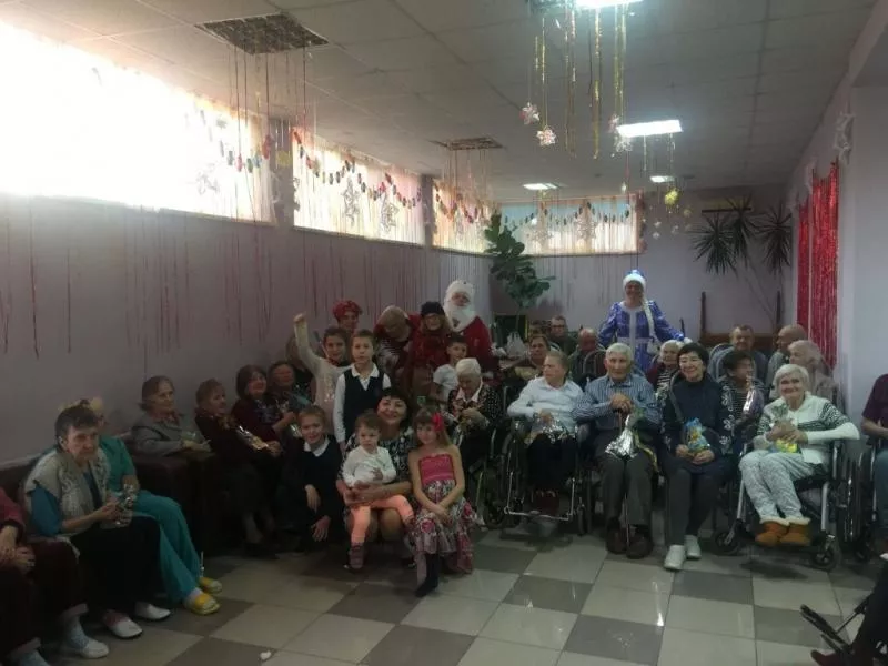 С наступающим Новым годом и Рождеством!
